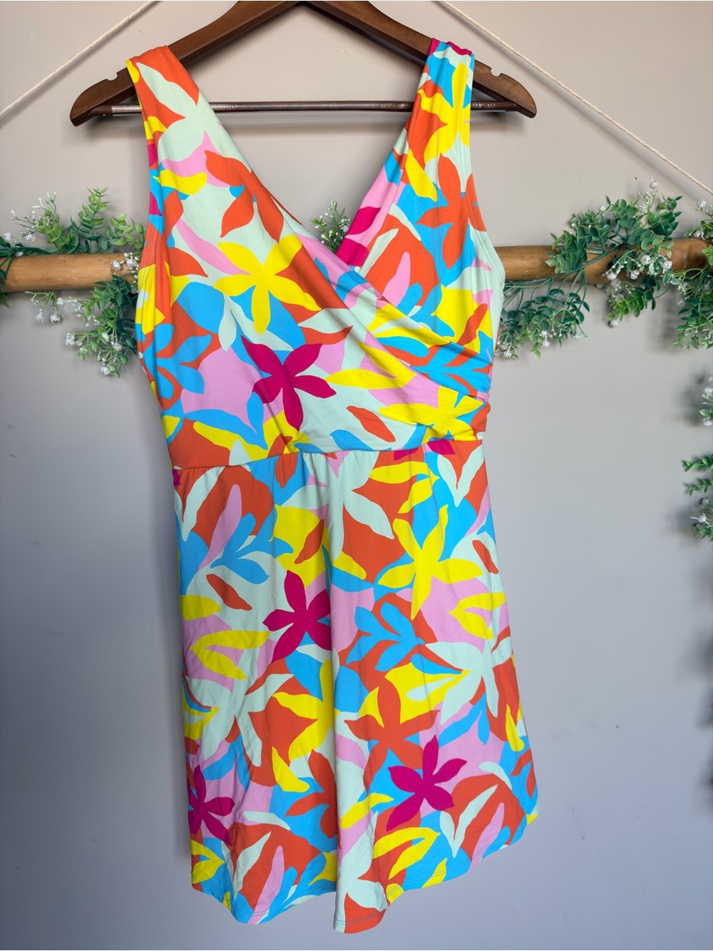 Lands’ End Floral Swimdress One Piece Size 12 - Picture 2 of 6